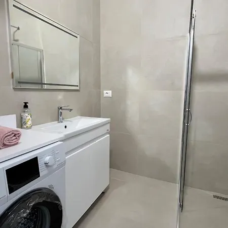 Palm Radhime Apartament *